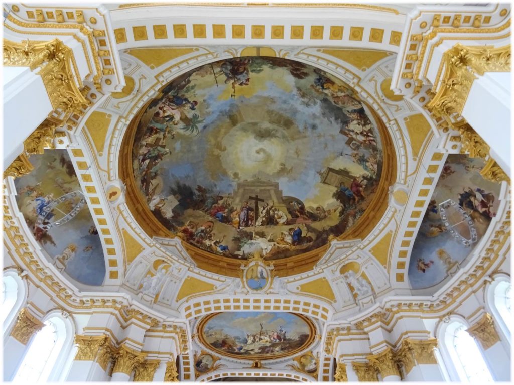 聖マルティン大聖堂天井のフレスコ画
